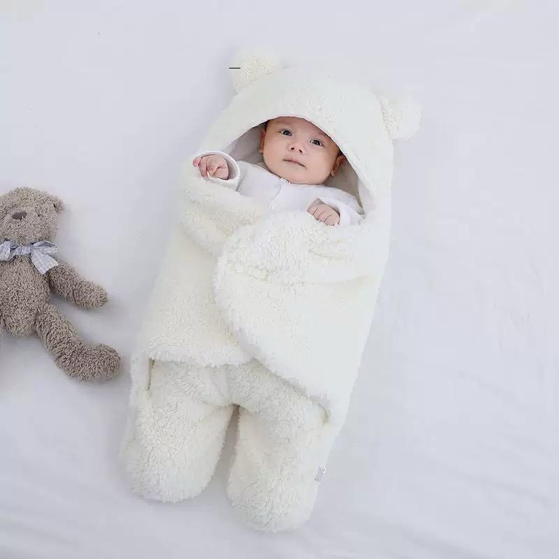 Newborn Swaddling Fleece – Soft & Cozy Comfort