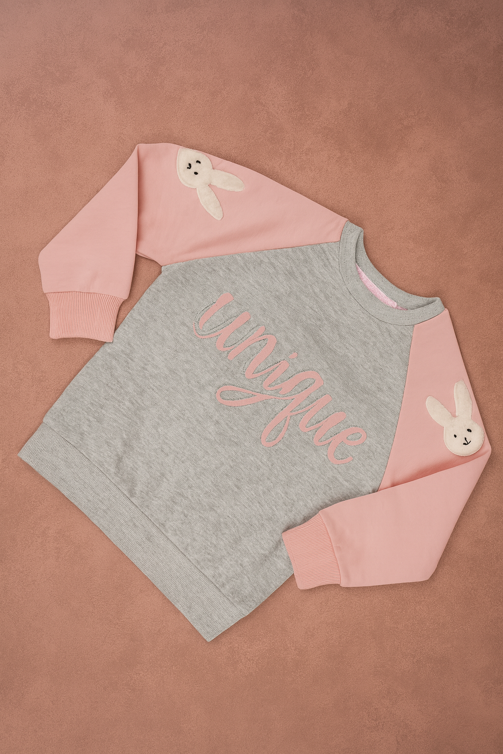 Girls Fashion Sweatshirt – Stylish & Comfortable
