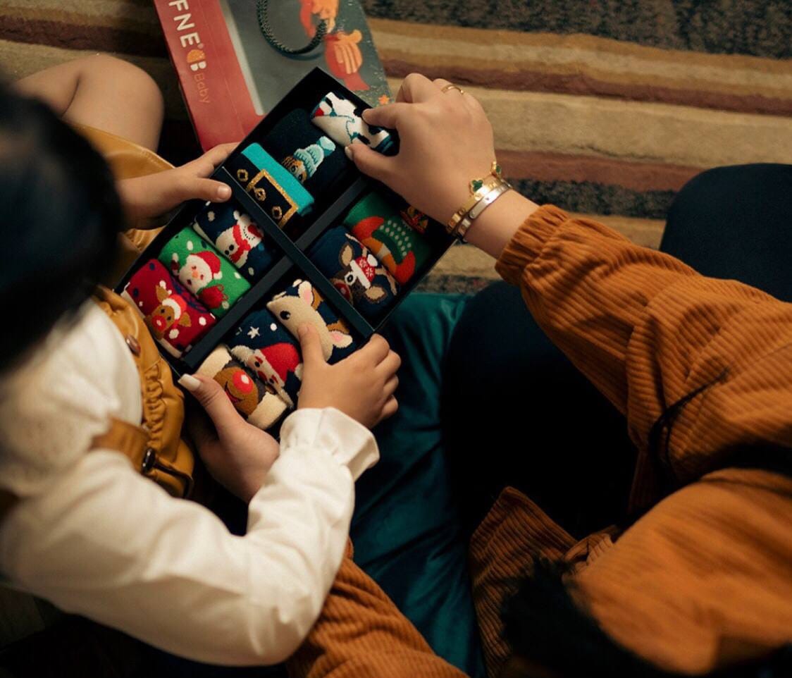 Stylish Christmas Cotton Socks – Festive & Cozy Holiday Wear